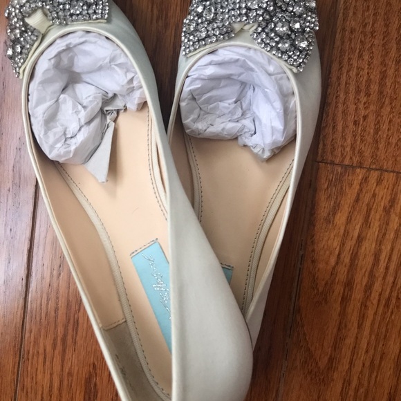 Betsey Johnson Blue Flats- New in Box - Picture 5 of 5
